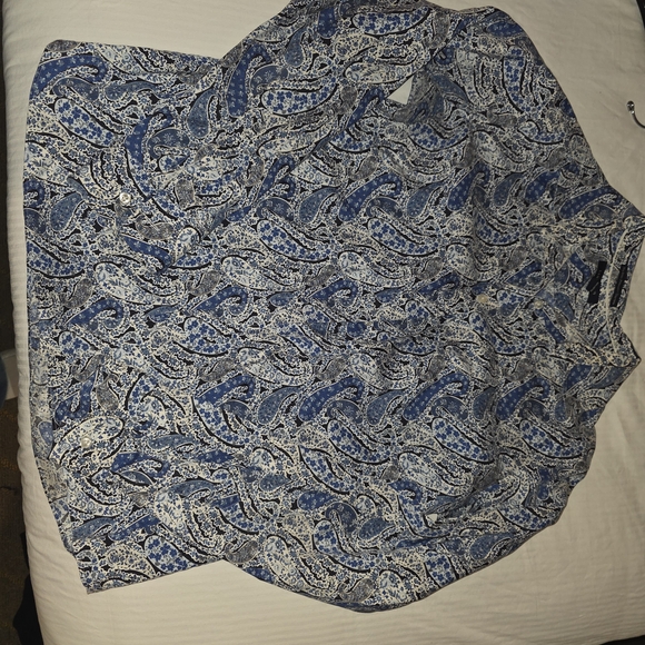 Lands' End Tops - Lands' End Women's Blue Paisley Button Down Shirt